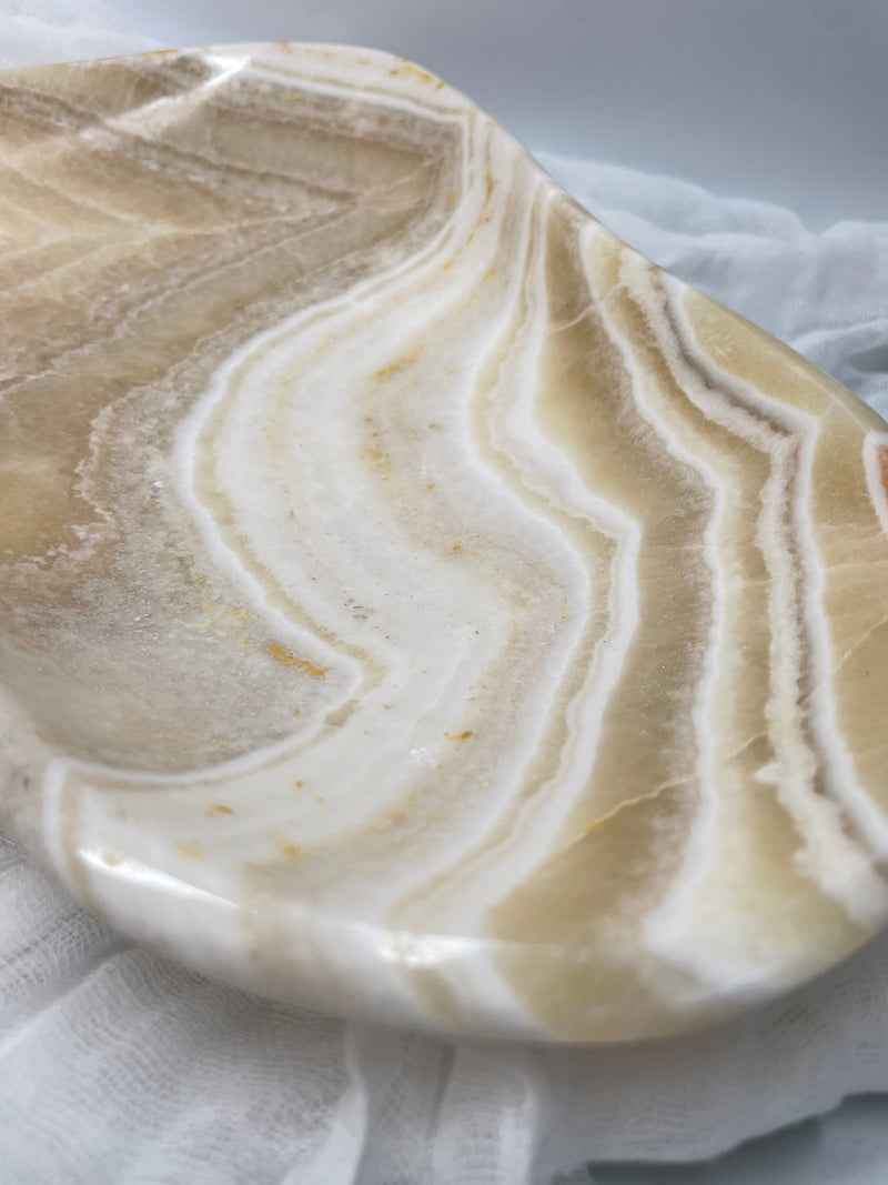 Onyx Decorative Shallow Dish/Display