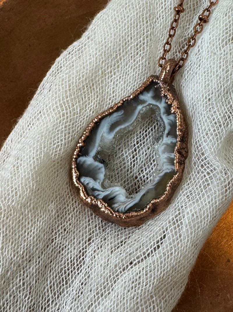 Oco Agate Geode Necklace // Copper Chain (A)