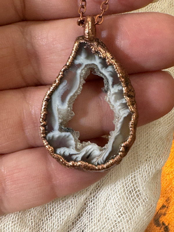 Oco Agate Geode Necklace // Copper Chain (A)