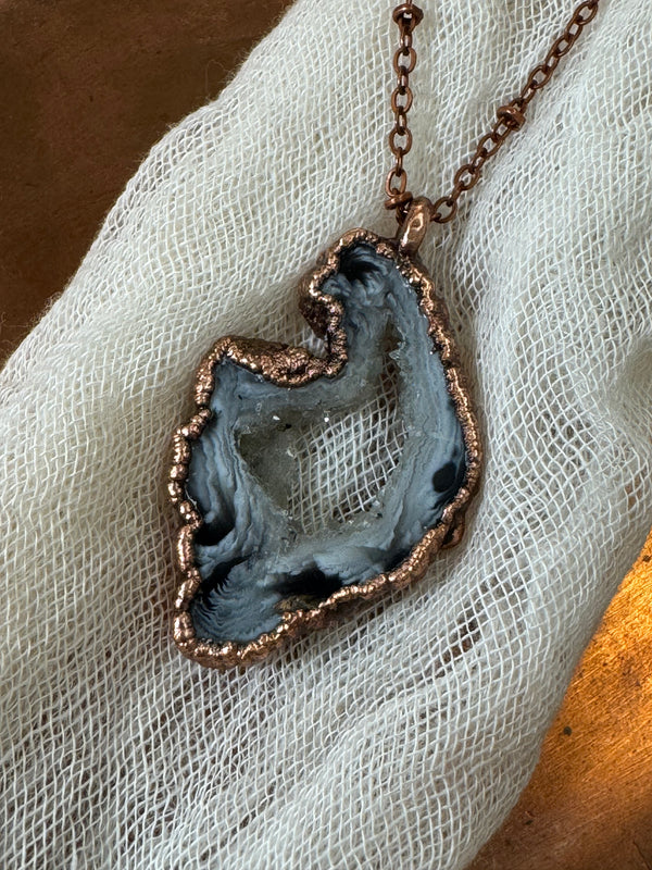 Oco Agate Geode Necklace // Copper Chain (B)