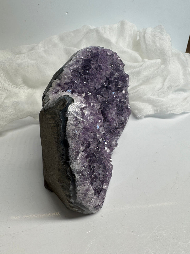 Natural Amethyst / Cut Base