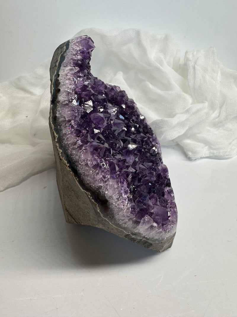 Natural Amethyst / Cut Base