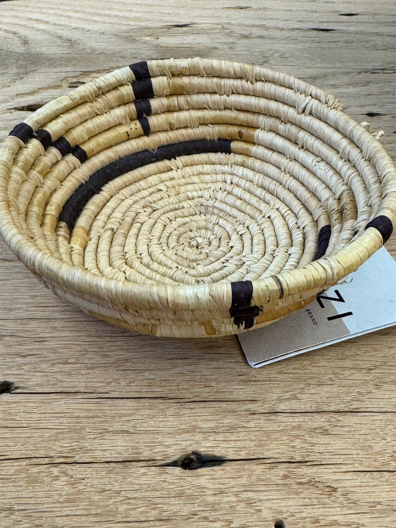Natural & Banana Bark 5” Catch All Basket