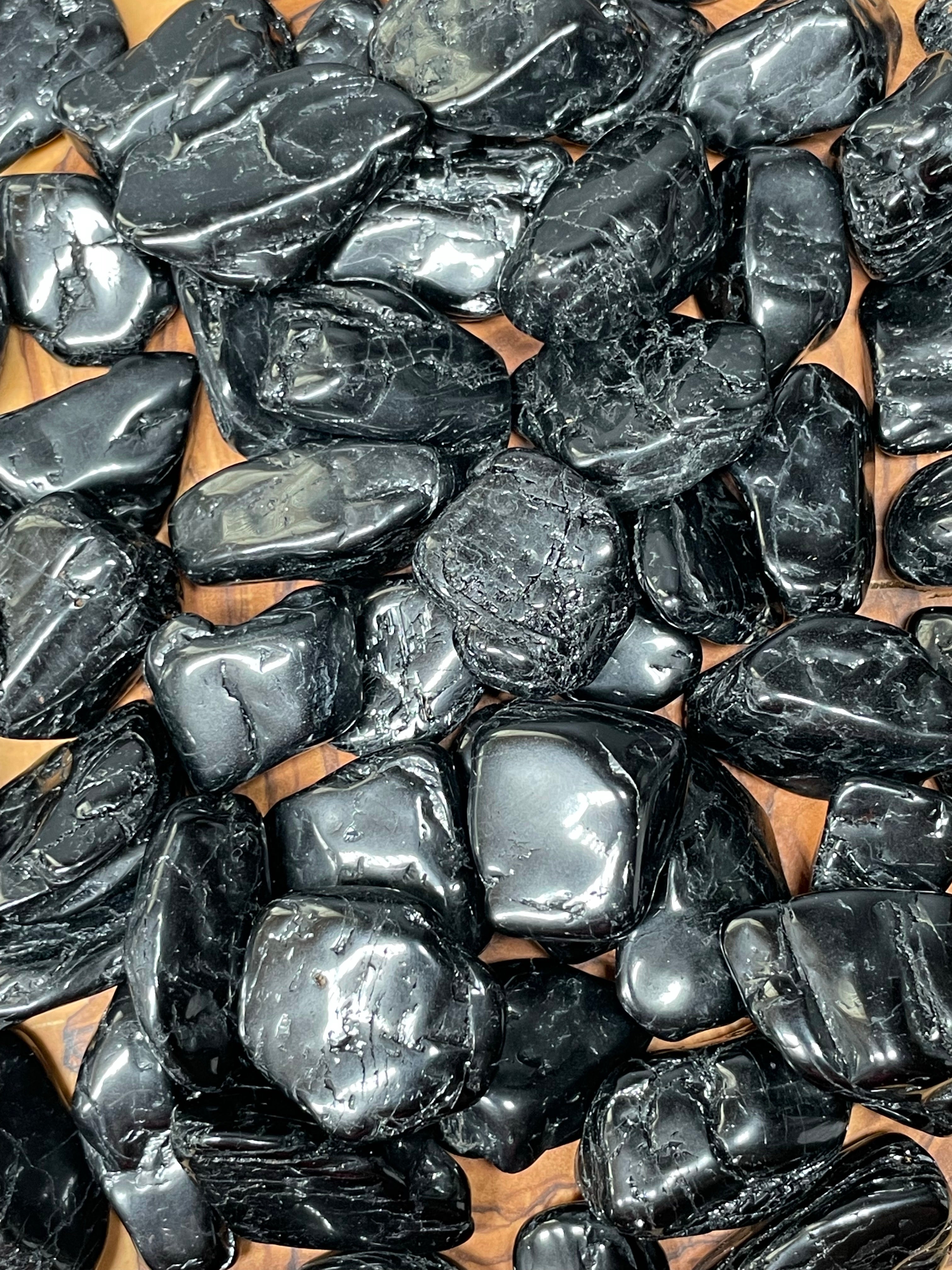 Black Tourmaline/Shorl (Tumbled) – Mountain Hollow