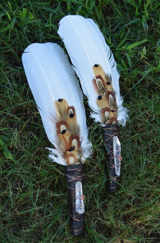 Handcrafted Three Feather Fan - White