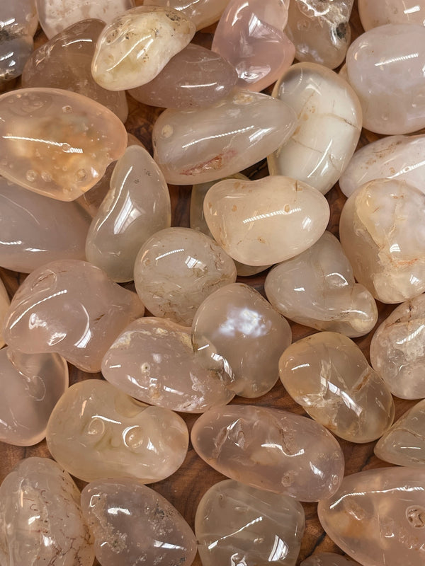 Pink Chalcedony (Tumbled)