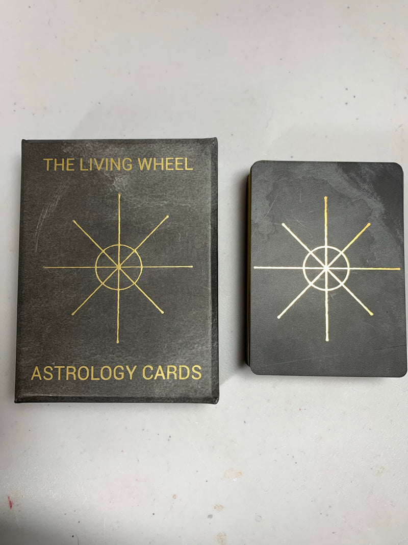 The Living Wheel Astrology Cards/Oracle